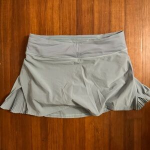 Lululemon skirt, size, size 6